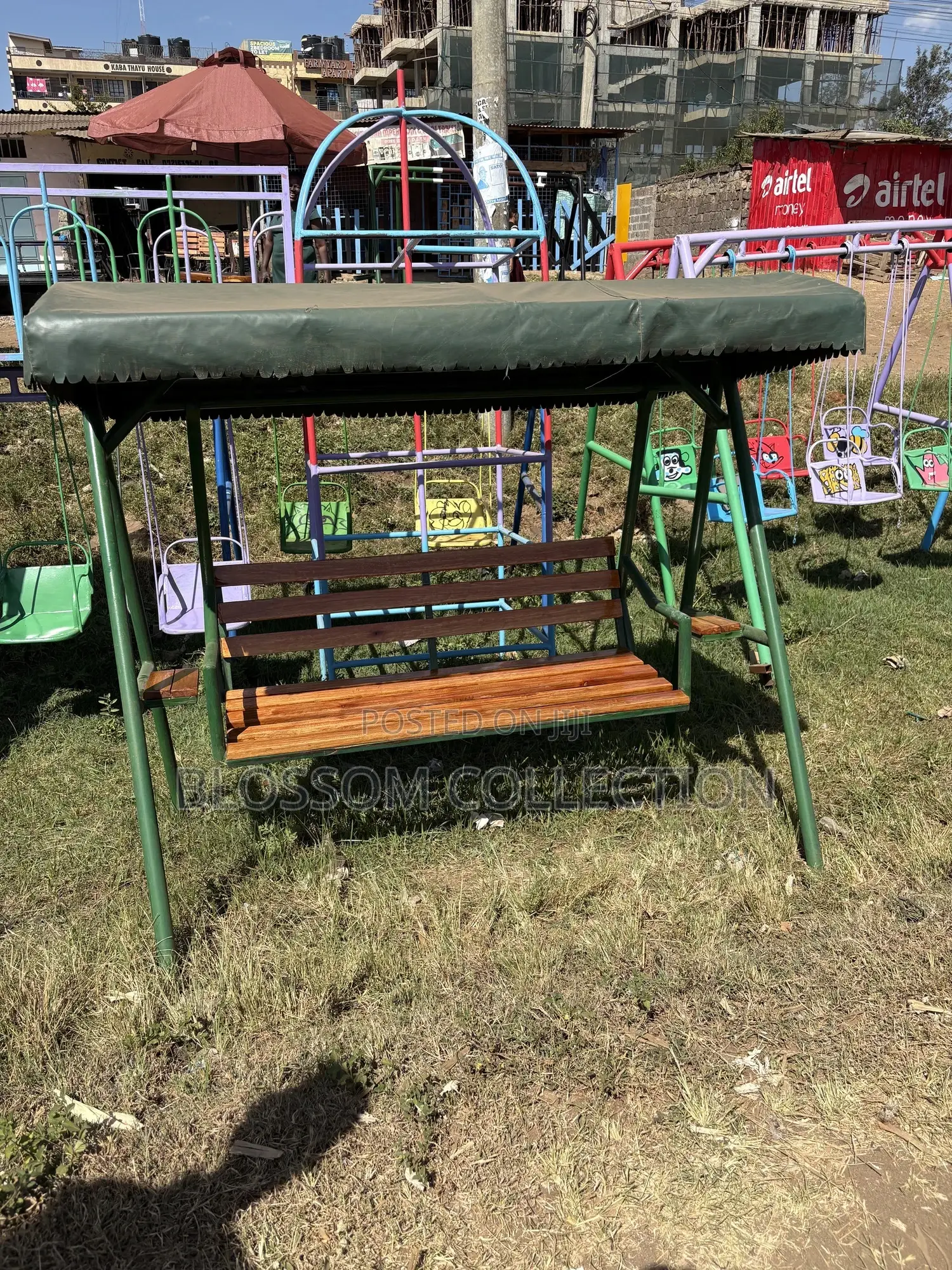 Outdoor Garden Swing/4 Seater/Homes an Gardens