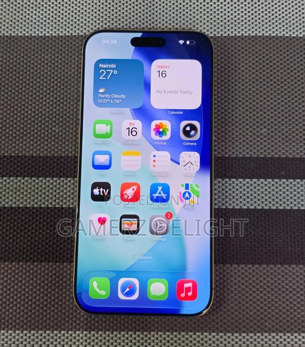 Apple iPhone 16 Pro Max 512 GB Gold - thumbnail 4