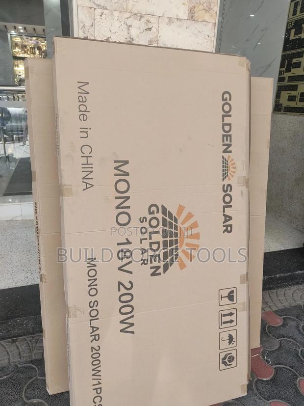 Mono 18v 200wsolar Panel - main view