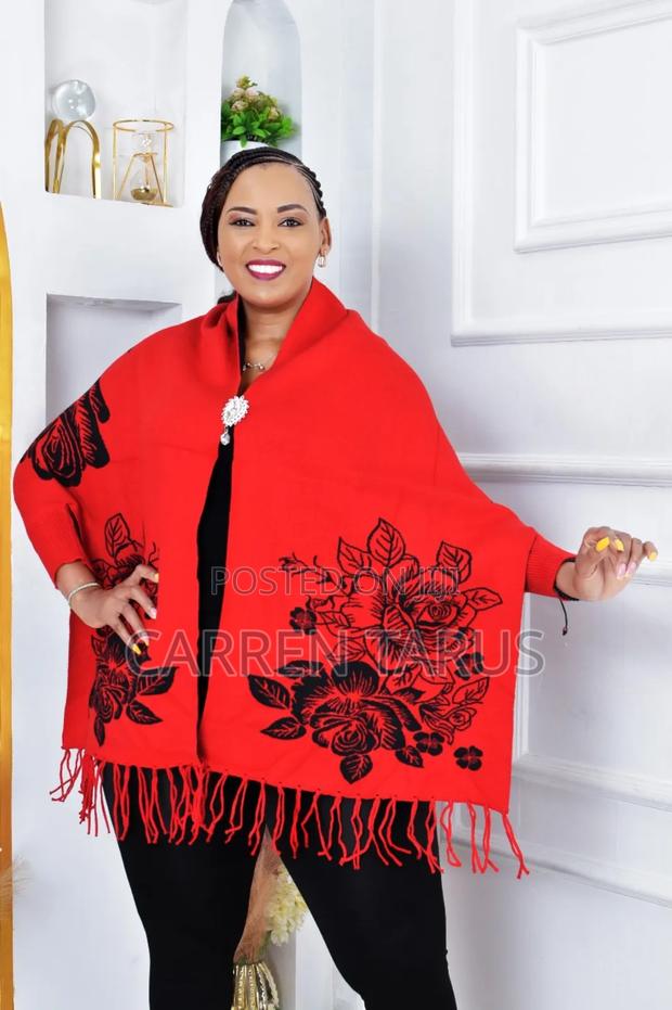 Warm Stylish Ponchos - thumbnail 4