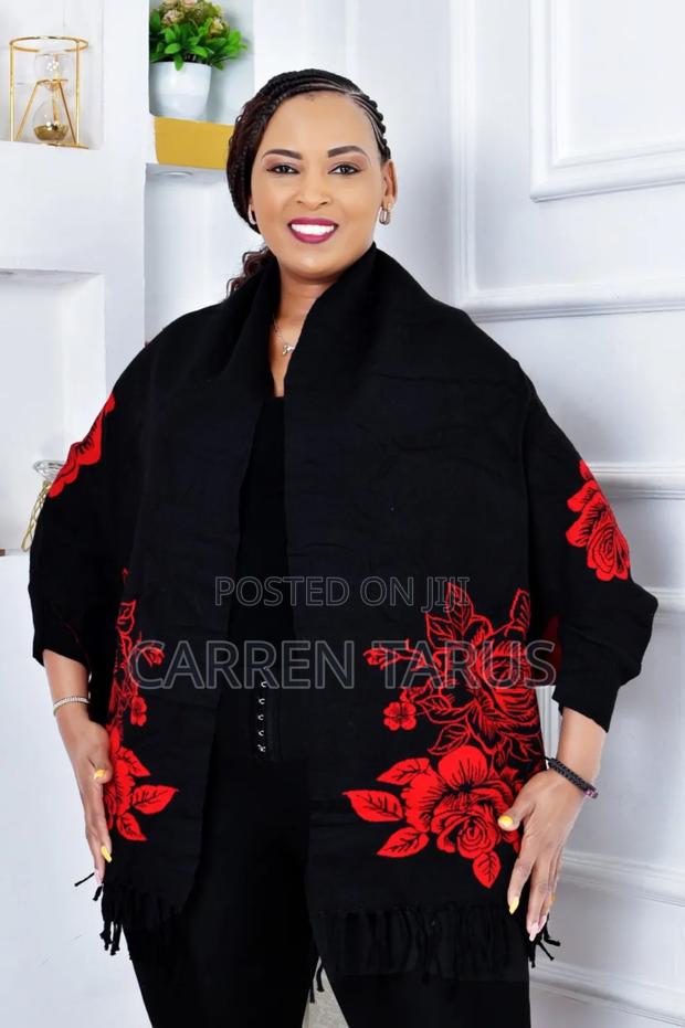 Warm Stylish Ponchos - thumbnail 6