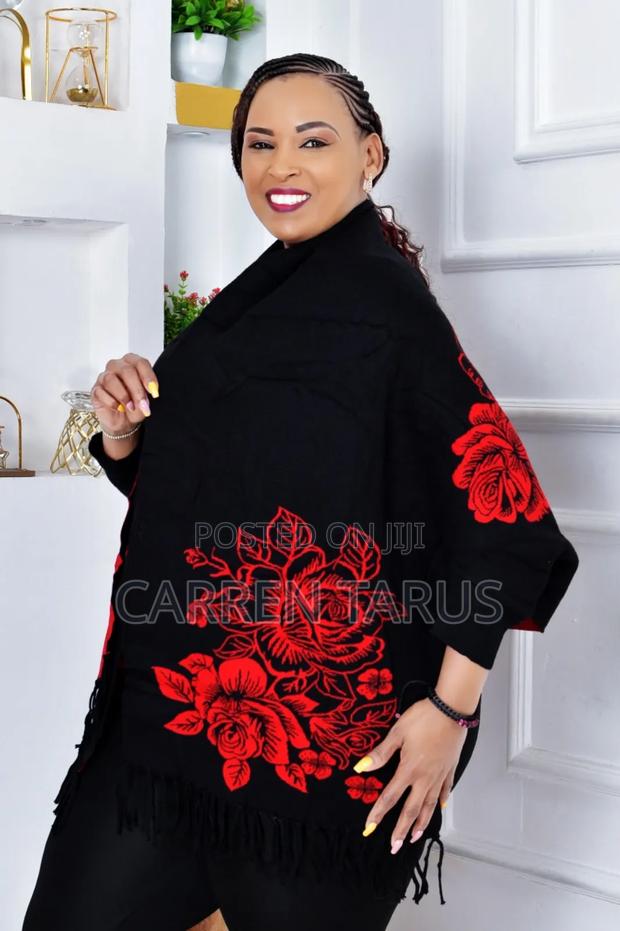 Warm Stylish Ponchos - thumbnail 7