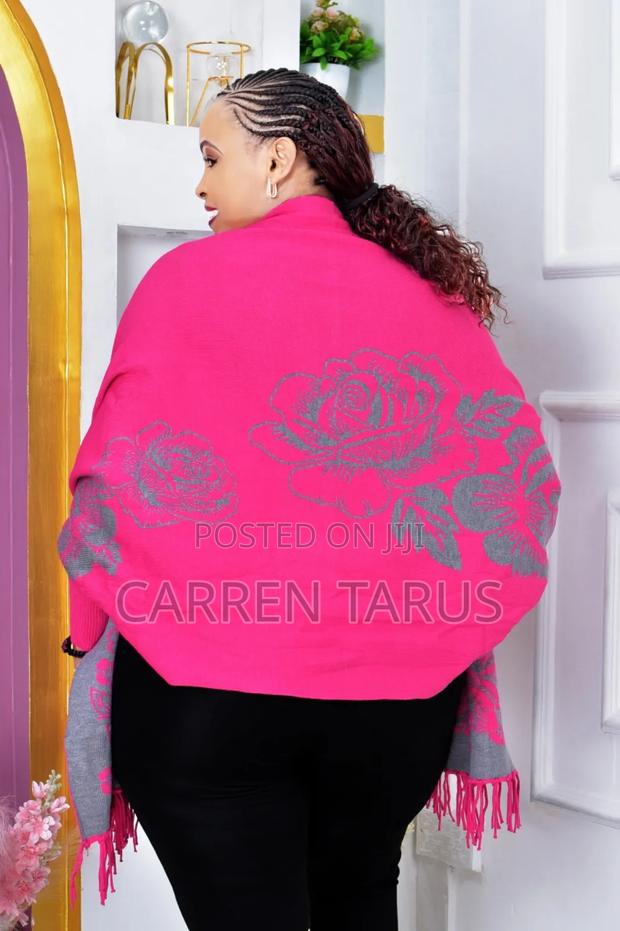 Warm Stylish Ponchos - thumbnail 9