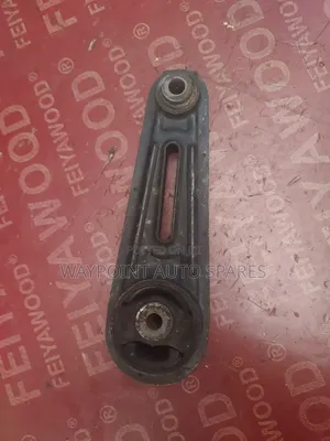 Gearbox Mount Nissan Serena, Lafesta
