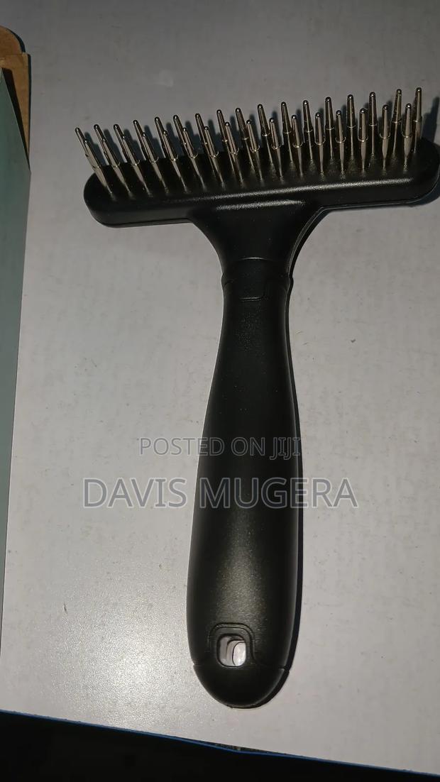 Razor Comb for Dogs (Rounded Teeth) Brush for Short Long Coat - thumbnail 8