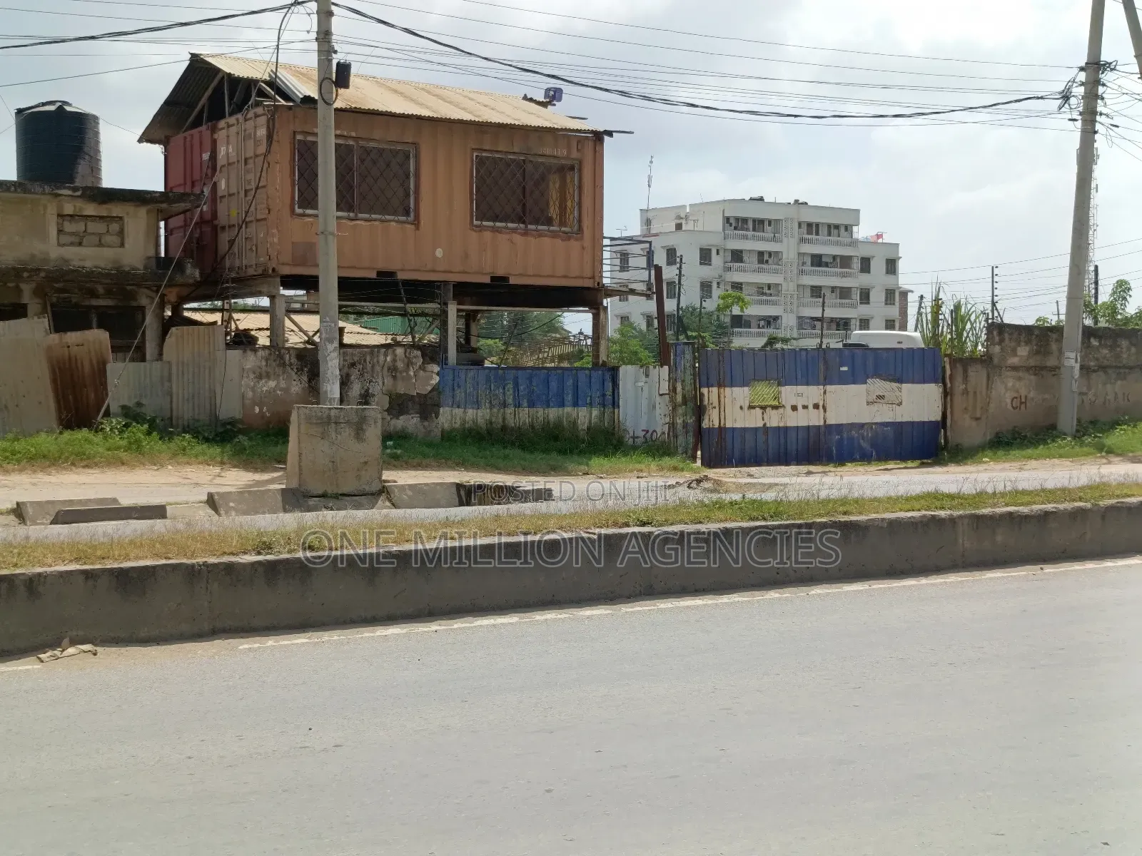 1.5 Acres Yard for Sale in Portleiz Changamwe