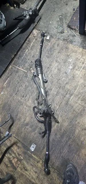 Toyota Voxy Noah Steering Rack in Good Condition