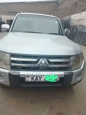 Mitsubishi Pajero 2007 Silver