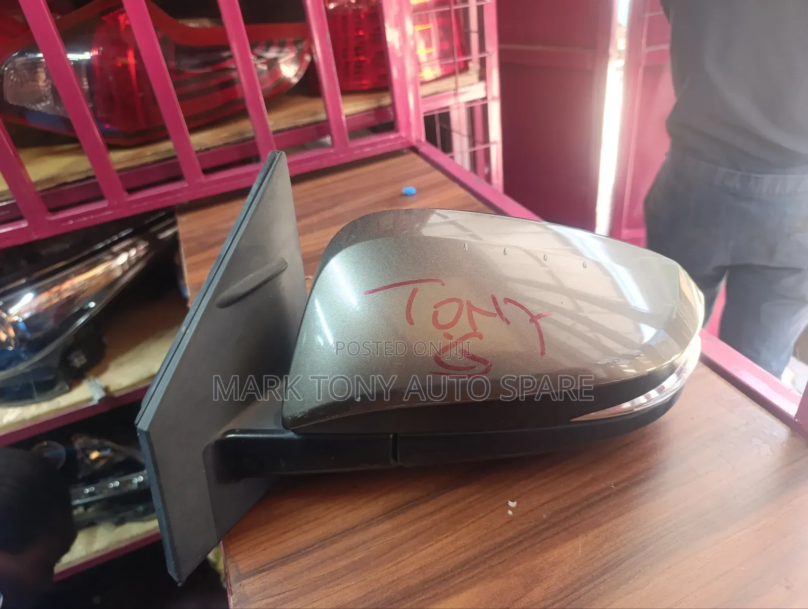 Rav 4 2015 Sidemirror With Indicator 