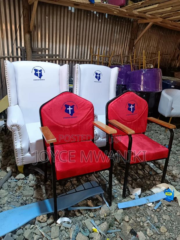 4 Alter Chairs 2 White, 2 Red - main view