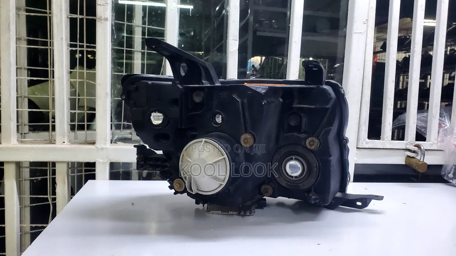 Mitsubishi Pajero V93/96 Xenon Headlights
