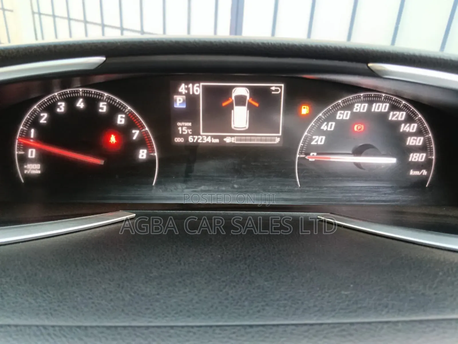 Toyota Sienta 2016 Red