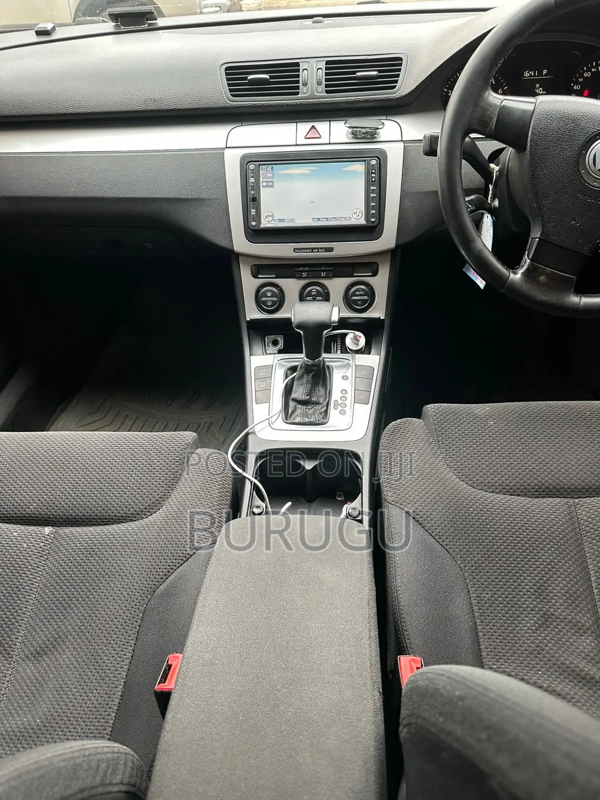 Volkswagen Passat 2009 Silver
