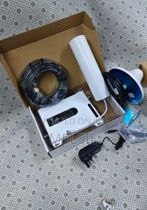 Tri- Band Amplifier 2g/3g/4g/5g Lte Signal Booster