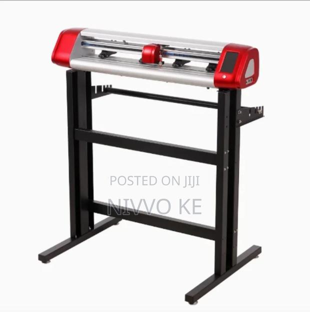 72cm (2ft) Desktop Vinyl Cutting Plotter for Crafts and Signage - thumbnail 3