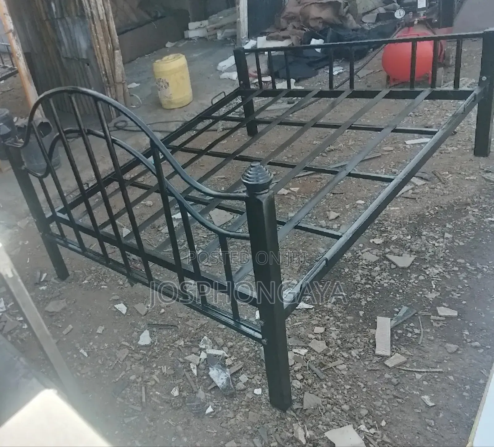 4 by 6 Simple Bed for Sell,