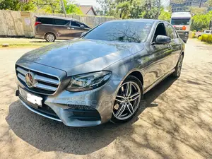 Mercedes-Benz E200 2018 Gray