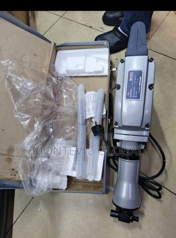 Makute Demolisher 2800w