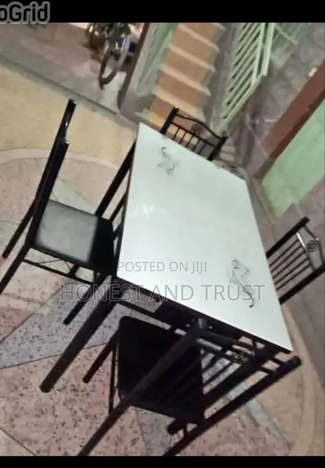 Classic 4 Sitter Dining Table