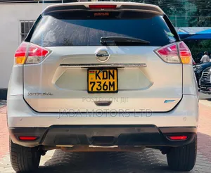 Nissan X-Trail 2016 Silver