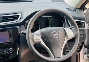 Nissan X-Trail 2016 Silver