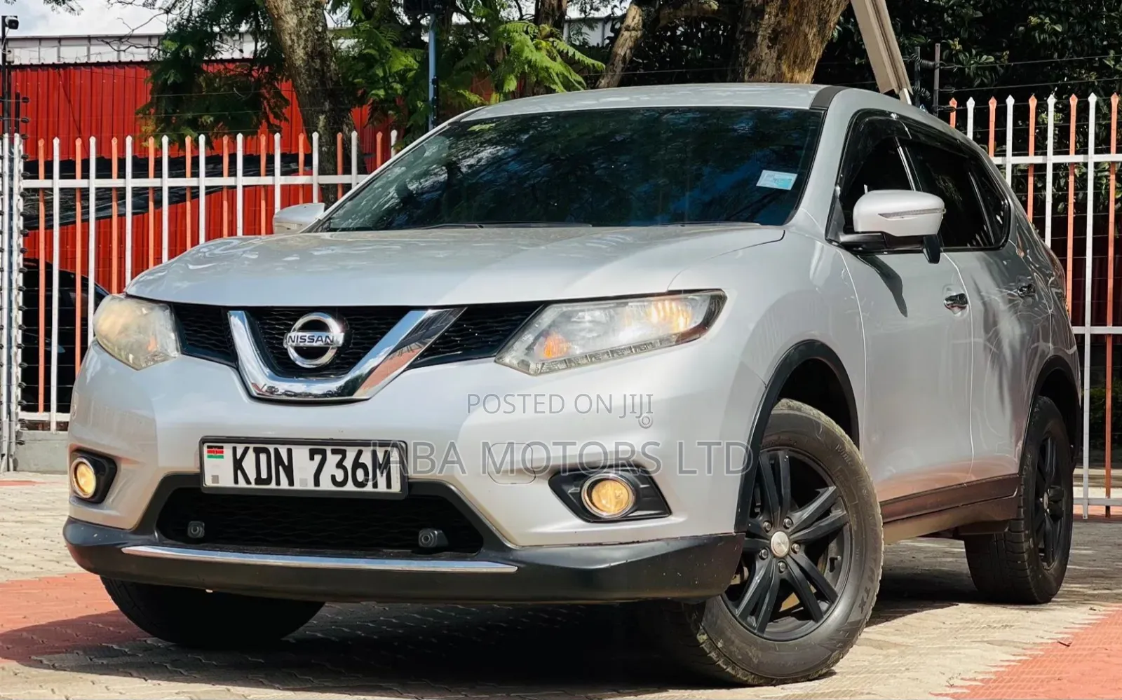 Nissan X-Trail 2016 Silver