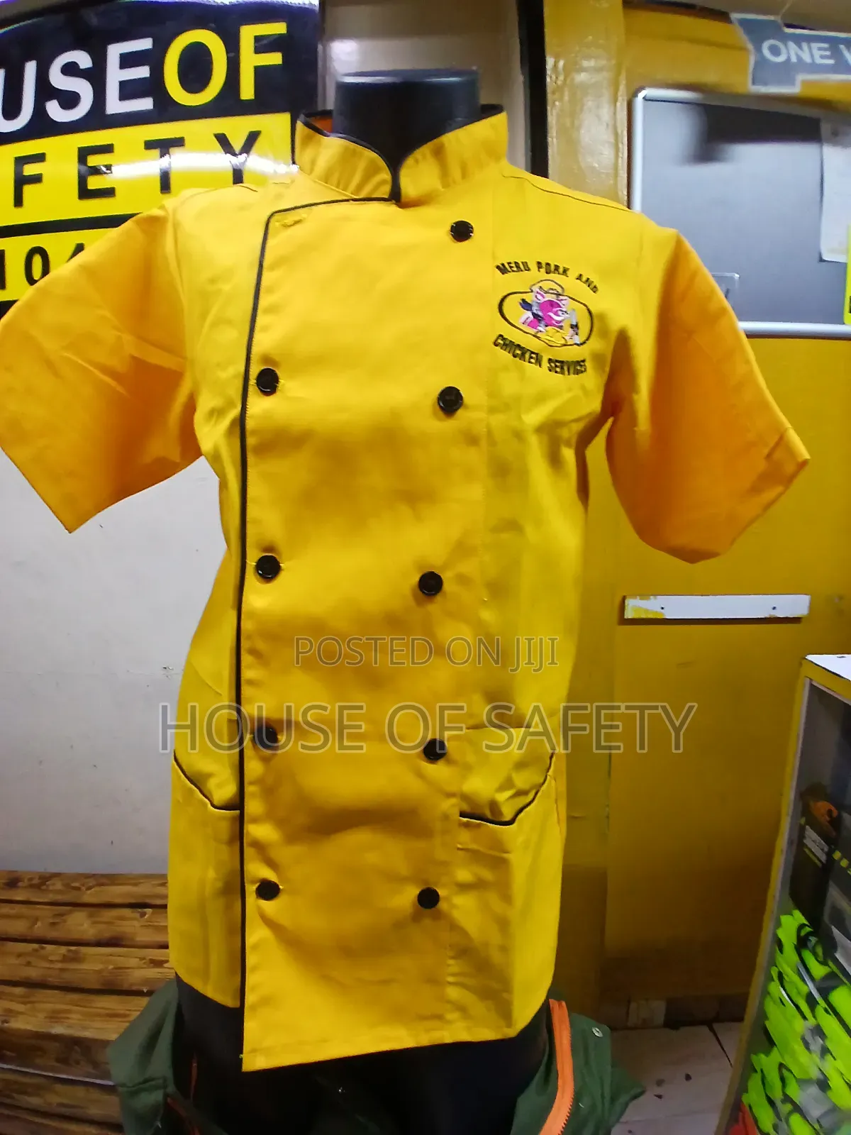 Polyester and Cotton Blend Fabric Chef Coats in Yellow