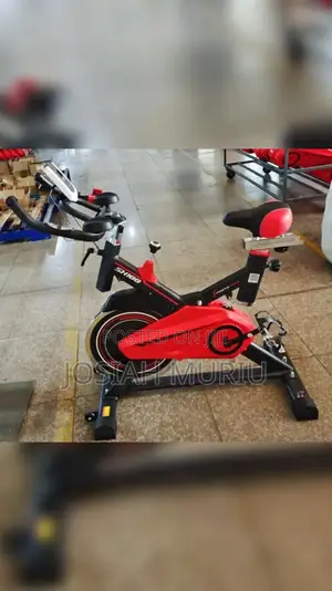 Sh 100 Spin Bike
15kg Flywheel
120kg Weight Load