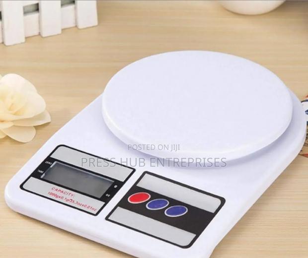 Electronic Kitchen Scale. - main view