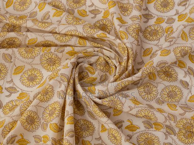 100% Cotton Fabric - Light Yellow Florals - thumbnail 3