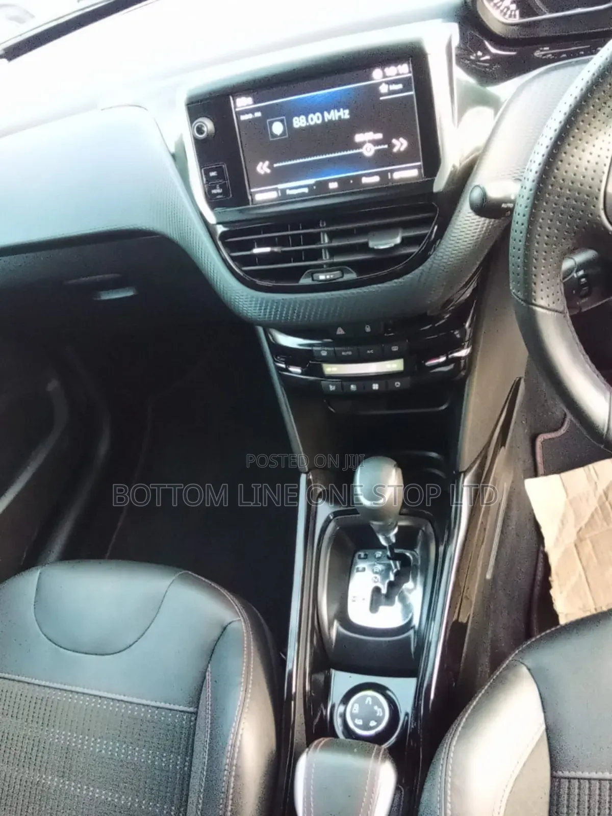 Peugeot 2008 2018 Maroon
