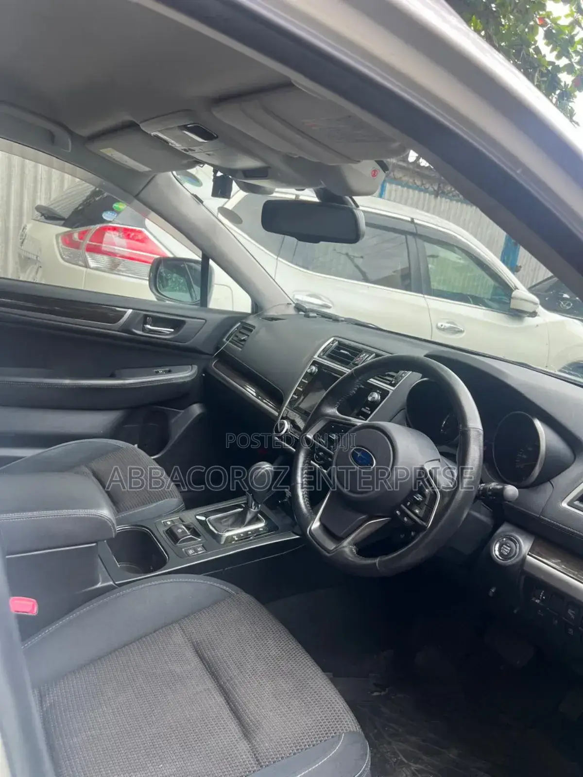Subaru Outback 2.5i Touring AWD 2017 Pearl