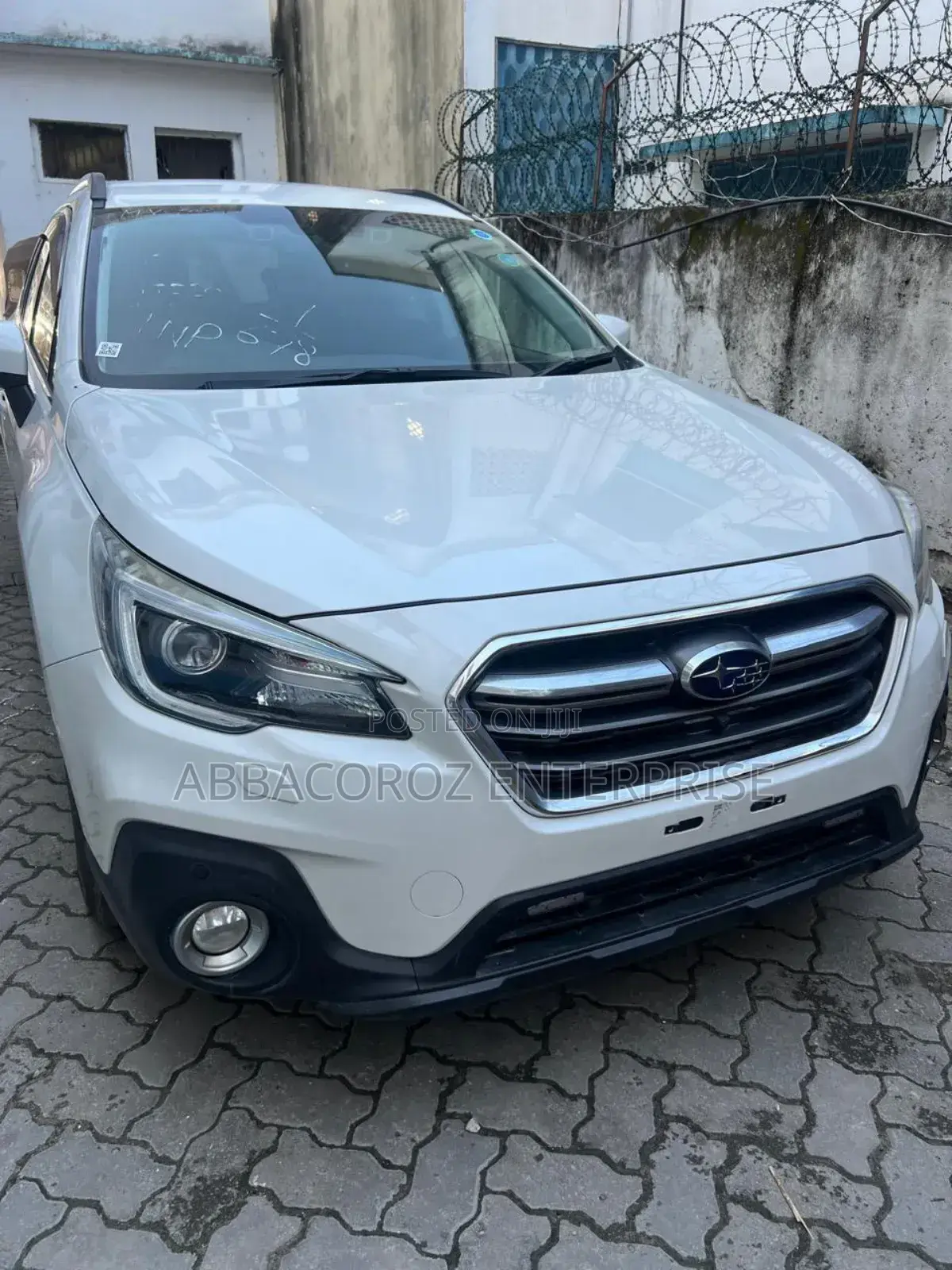 Subaru Outback 2.5i Touring AWD 2017 Pearl