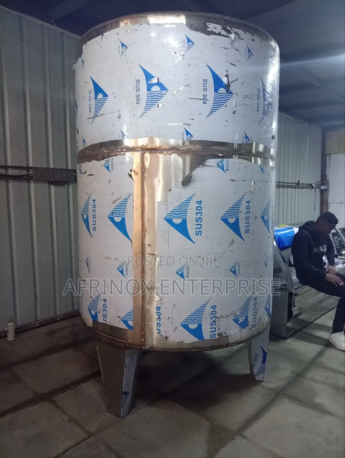 Selling High-Quality 3000ltrs Stainless Steel Water Storage Tanks