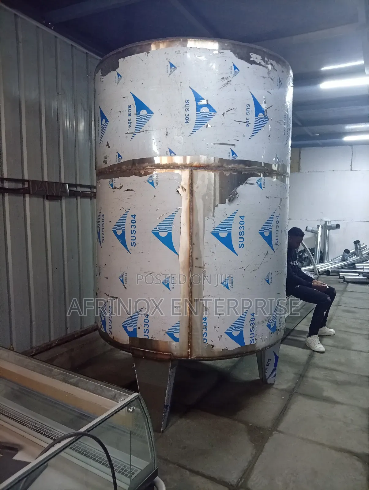 Selling High-Quality 3000ltrs Stainless Steel Water Storage Tanks
