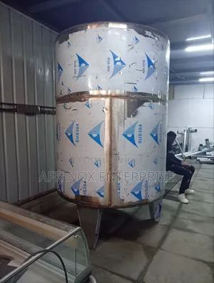 Selling High-Quality 3000ltrs Stainless Steel Water Storage Tanks