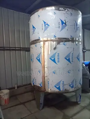 We Fabricate and Supply Premium Stainless Steel Water Tanks, 3000 LTRS