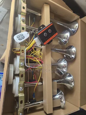 Isuzu Frr33, Frr90, Fvz90 and Fuso Mahewa Music Horns