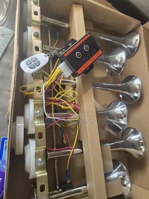 Isuzu Frr33, Frr90, Fvz90 and Fuso Mahewa Music Horns