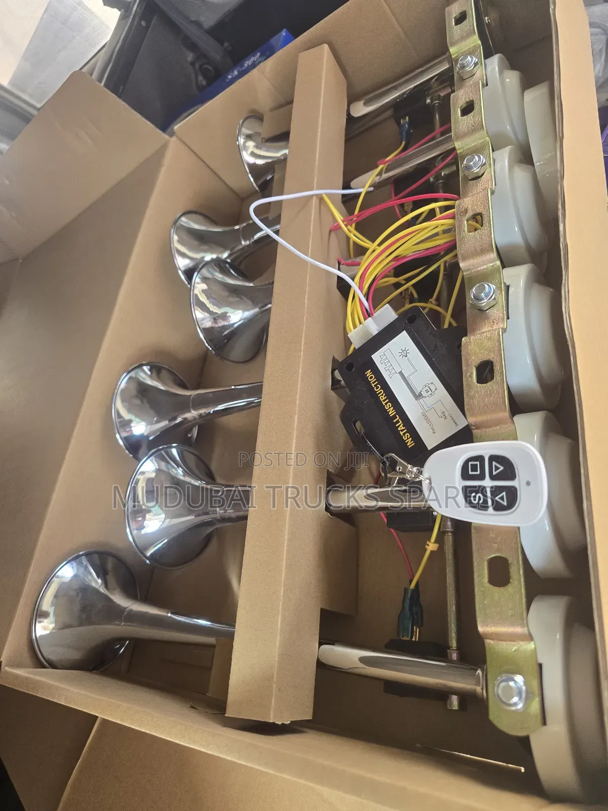 Isuzu Frr33, Frr90, Fvz90 and Fuso Mahewa Music Horns
