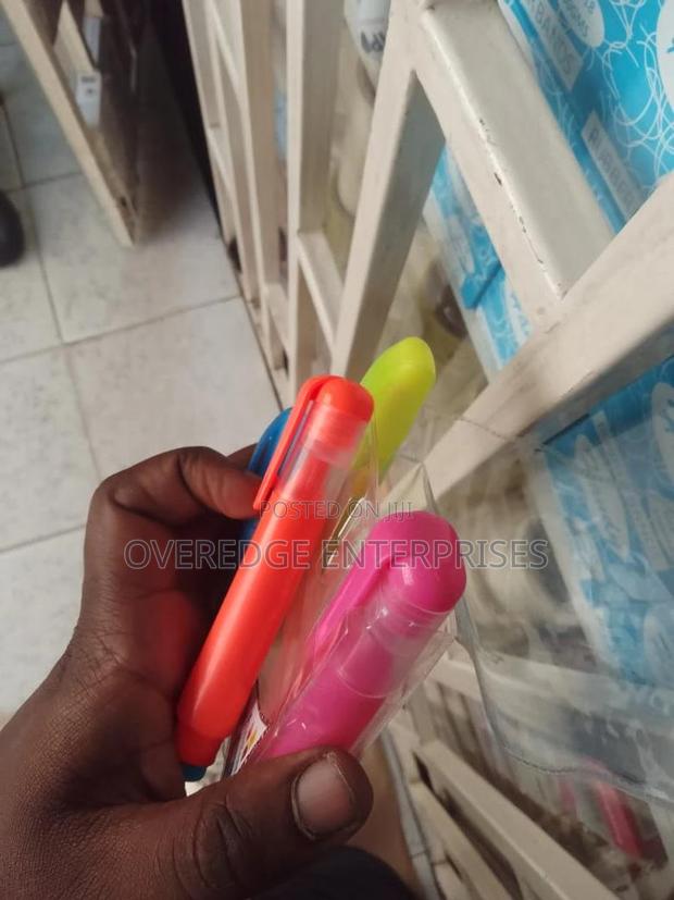 High Quality 4pcs Highlighters - main view