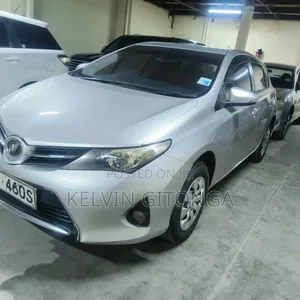 Toyota Auris 2016 Silver
