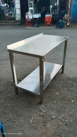 Hygienic Stainless Steel Working Table for Kitchen and Hotels