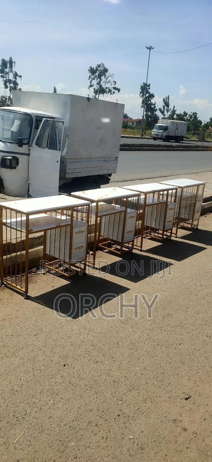Double Drawer Manicure Table