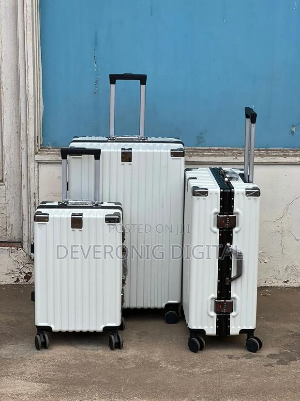 3 in 1 Laxurious Managerial Bossy Aliminium Flame Zippless Suitcase