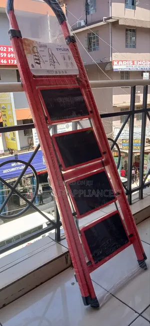 Foldable 5-Step Ladder With Non-Slip Feet