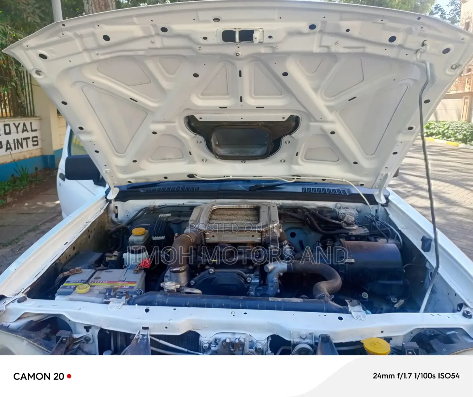 Nissan Hardbody 2009 White