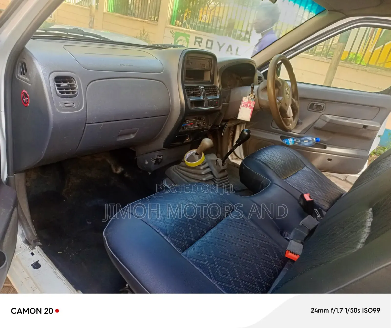 Nissan Hardbody 2009 White