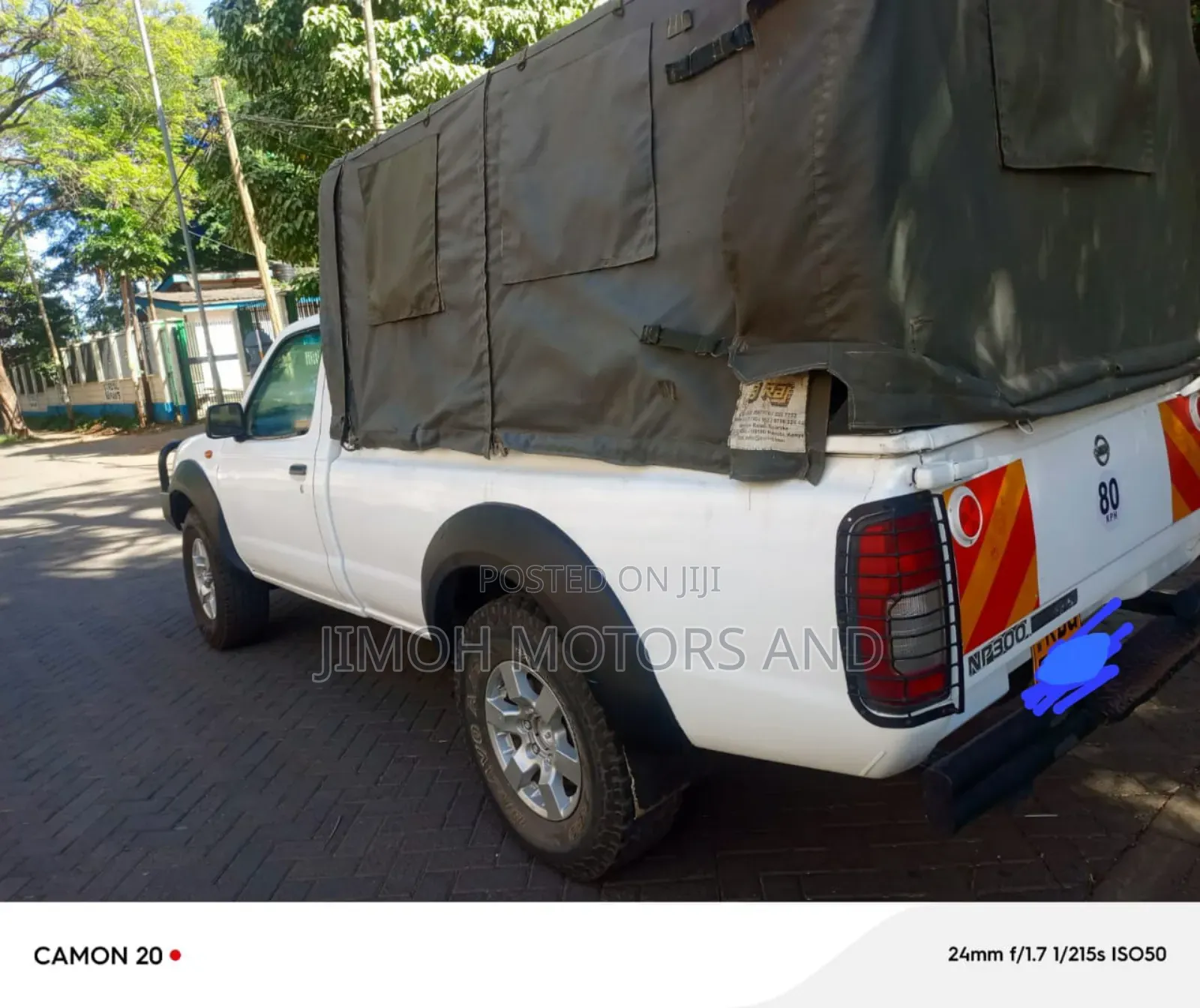 Nissan Hardbody 2009 White