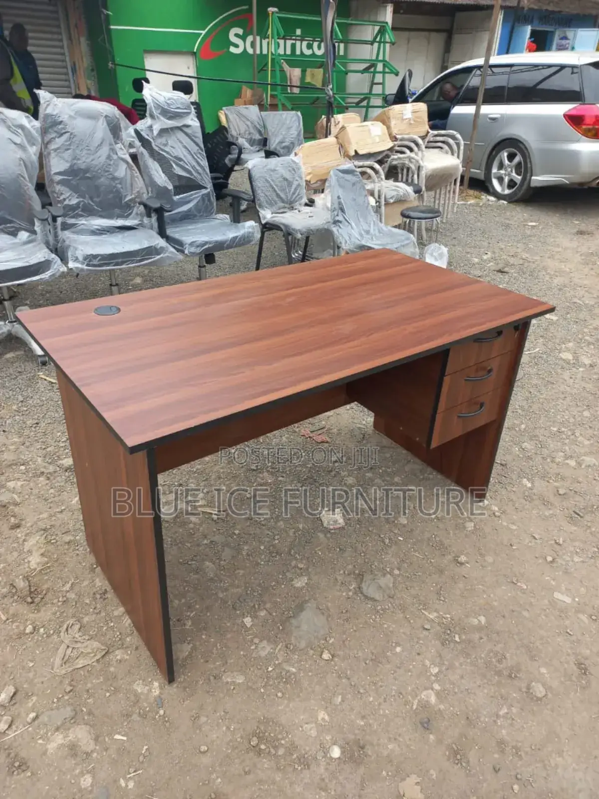 1.4m Grey Office Desk